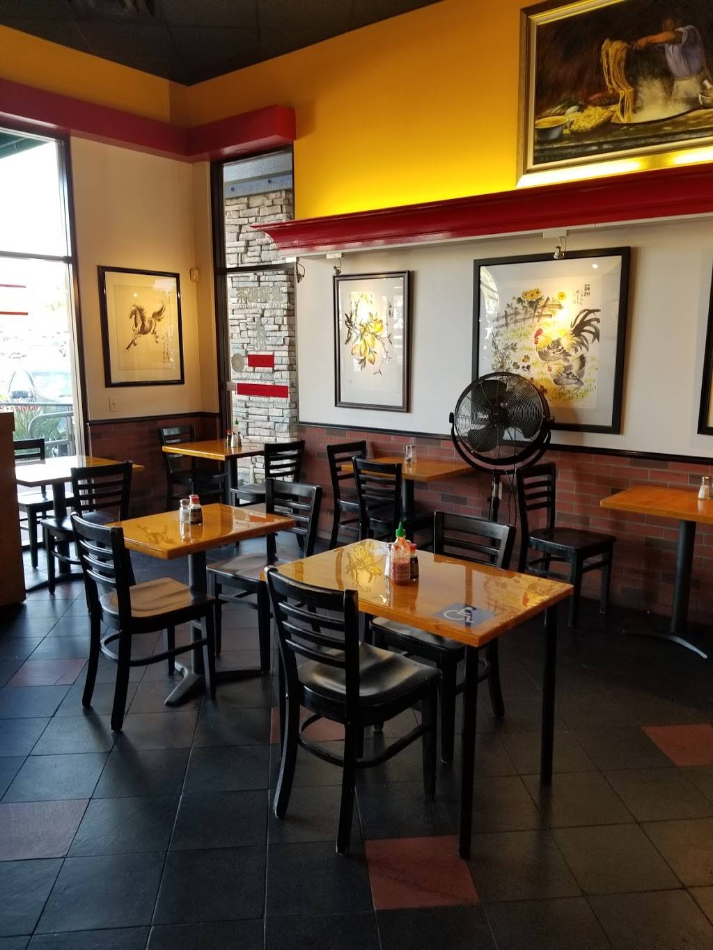 Shake Shack | restaurant | 675 Camino De La Reina, San Diego, CA 92108, USA | 6193911626 OR +1 619-391-1626