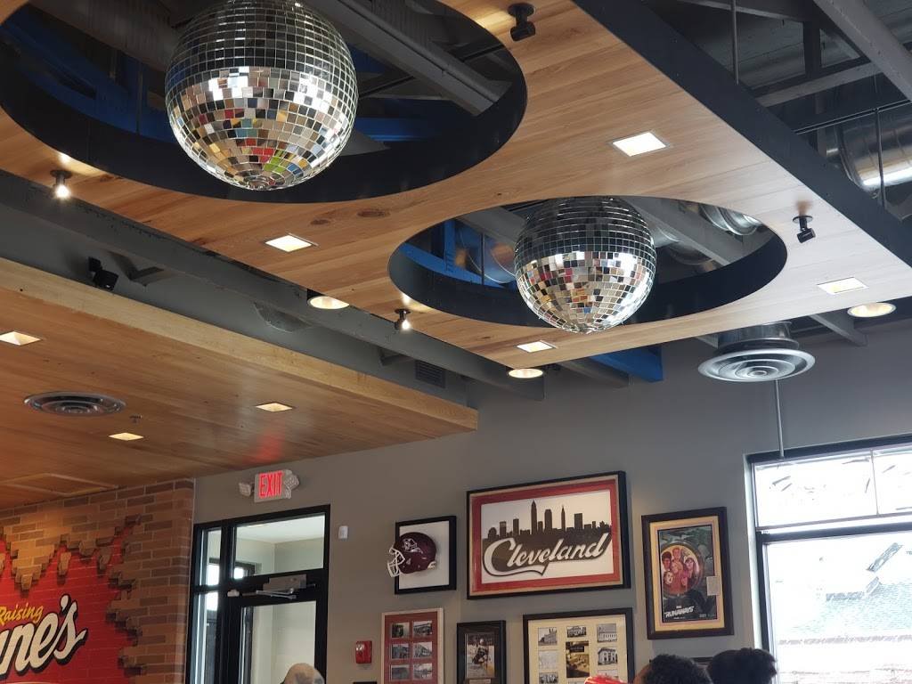 Raising Canes Chicken Fingers | meal takeaway | 21330 Center Ridge Rd, Rocky River, OH 44116, USA | 4402360271 OR +1 440-236-0271