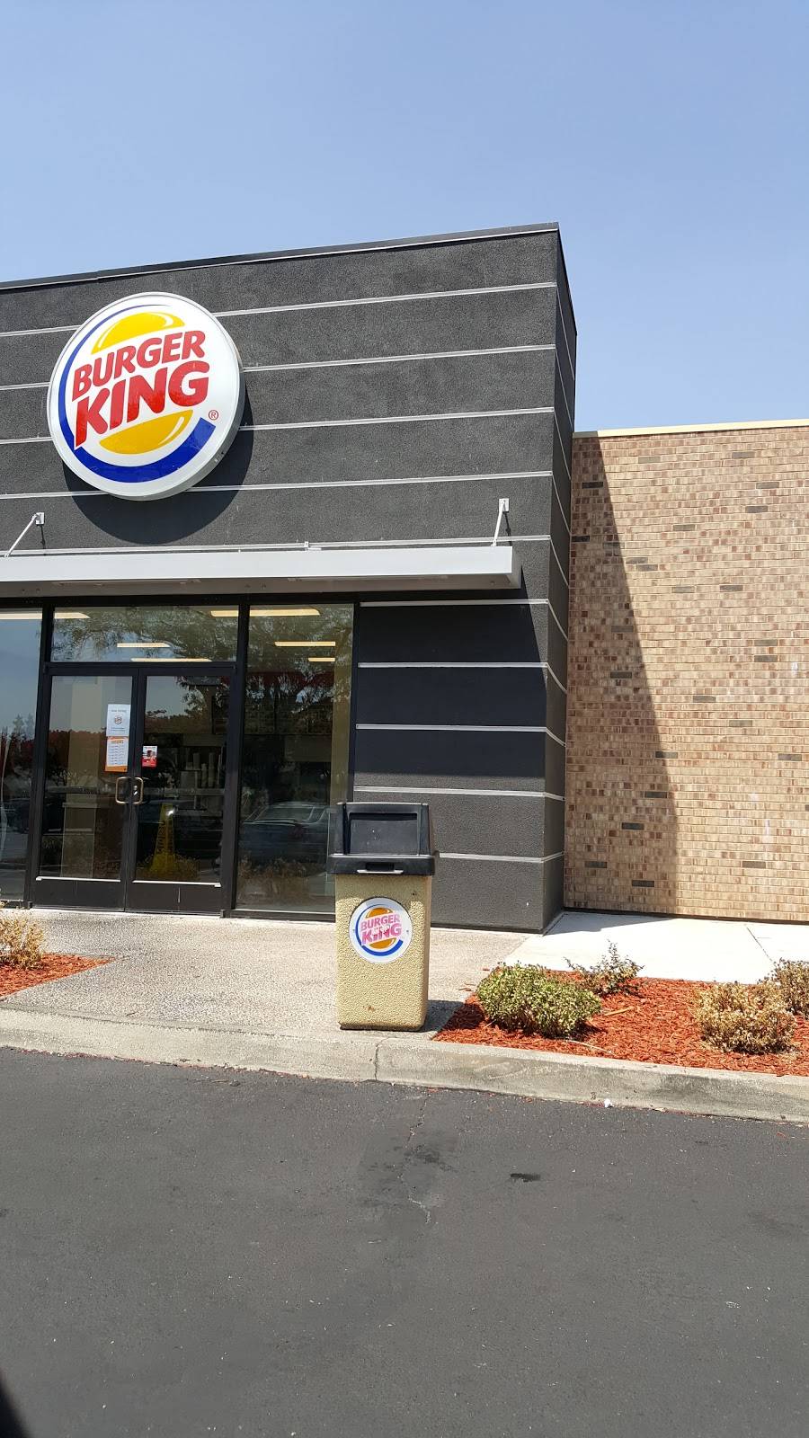 Burger King | restaurant | 555 W Olive Ave, Merced, CA 95348, USA | 2097253212 OR +1 209-725-3212