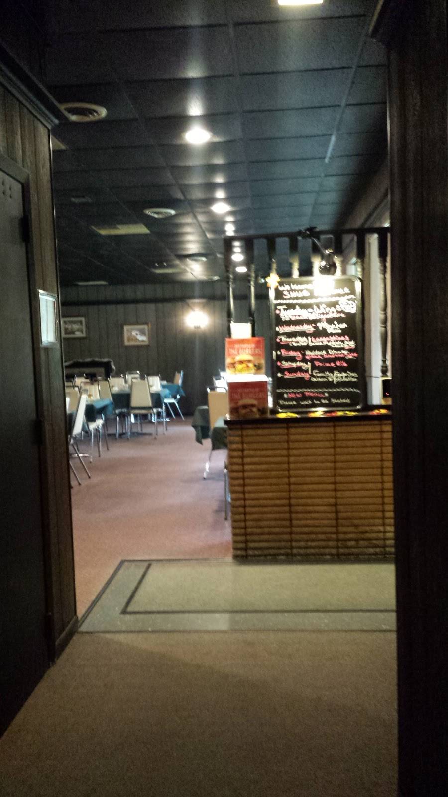 Snug Harbour | restaurant | 6447 PA-66, Fairmount City, PA 16224, USA | 8142753355 OR +1 814-275-3355