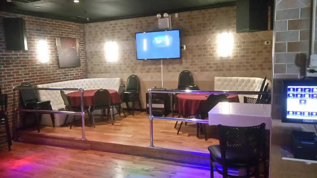 Mama Bellas Bar Lounge | night club | 457 Bushwick Ave, Brooklyn, NY 11206, USA | 7183816262 OR +1 718-381-6262