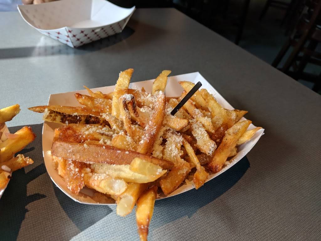 The Garage Burgers & Beer | restaurant | 1024 W Interstate 240 Service Rd, Oklahoma City, OK 73139, USA | 4056014198 OR +1 405-601-4198