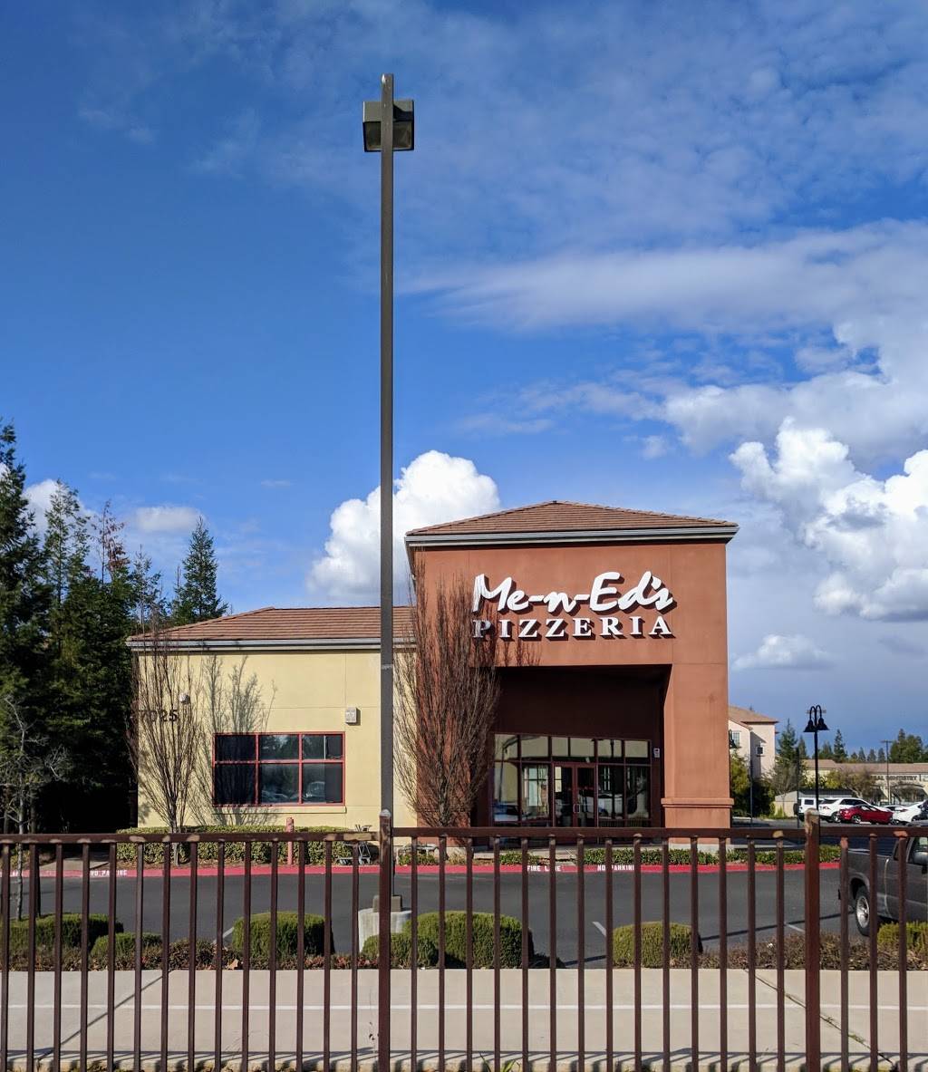 Me-n-Eds Coney Island Grill | restaurant | 175 E Via Del Parque, Fresno, CA 93720, USA | 5594401088 OR +1 559-440-1088