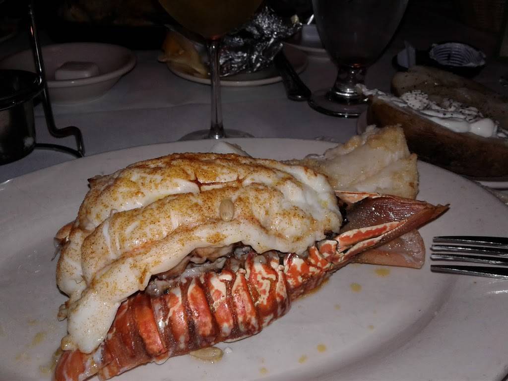 Griecos Carefree Inn Restaurant | restaurant | 903 PA-910, Indianola, PA 15051, USA | 4127679460 OR +1 412-767-9460