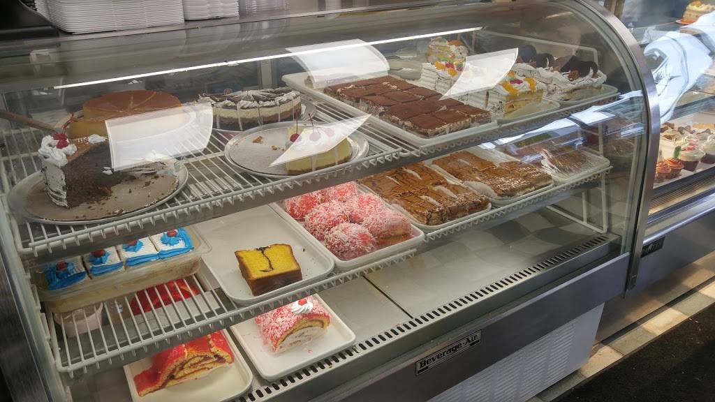 La Sultana Bakery | bakery | 40 Maverick Square, East Boston, MA 02128, USA | 6175689999 OR +1 617-568-9999