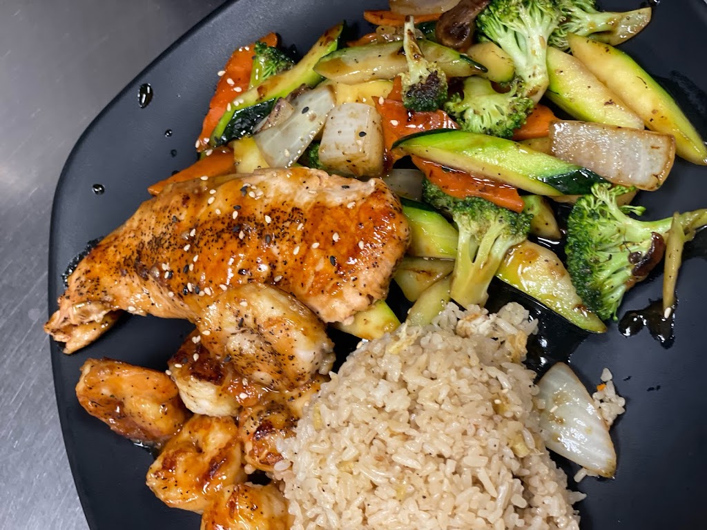 Fuji Hibachi & Sushi | restaurant | 2714 Good Hope Rd SE, Washington, DC 20020, USA | 2026521699 OR +1 202-652-1699