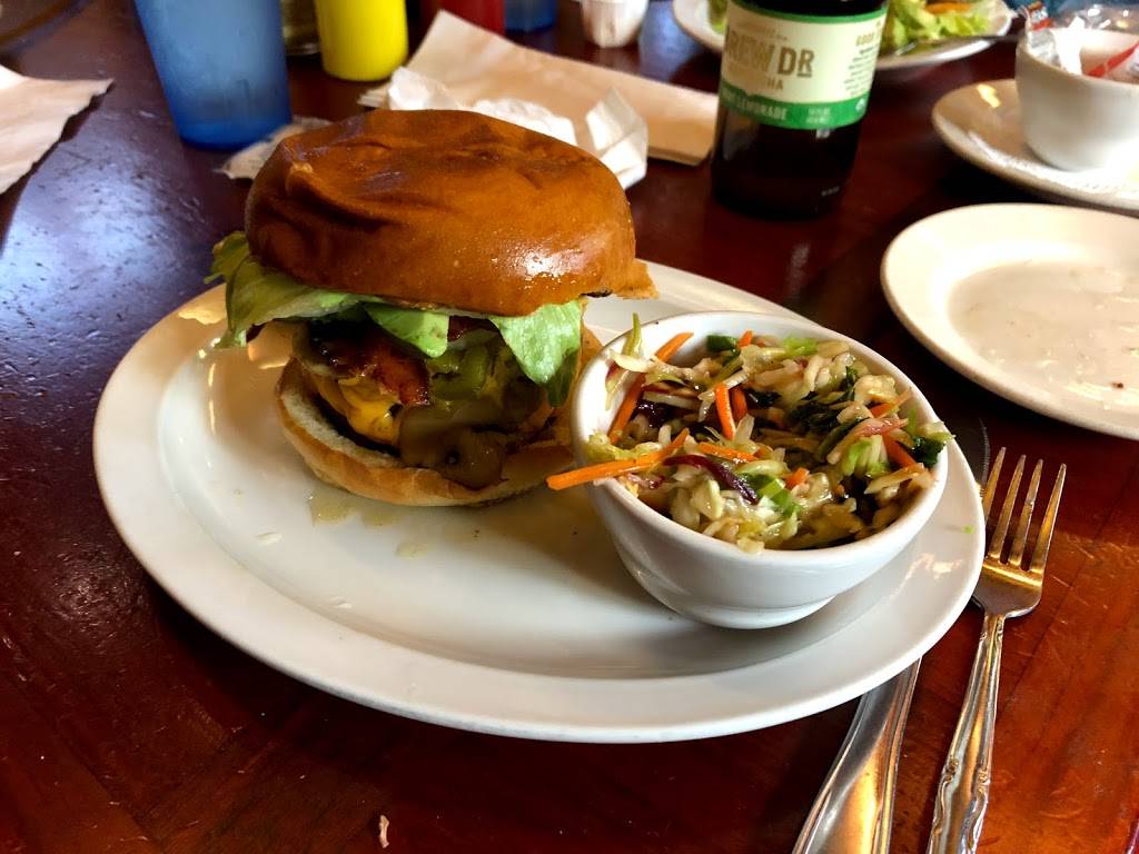 Lucky Buck Cafe | restaurant | 7647 CA-120, Groveland, CA 95321, USA | 2099625181 OR +1 209-962-5181