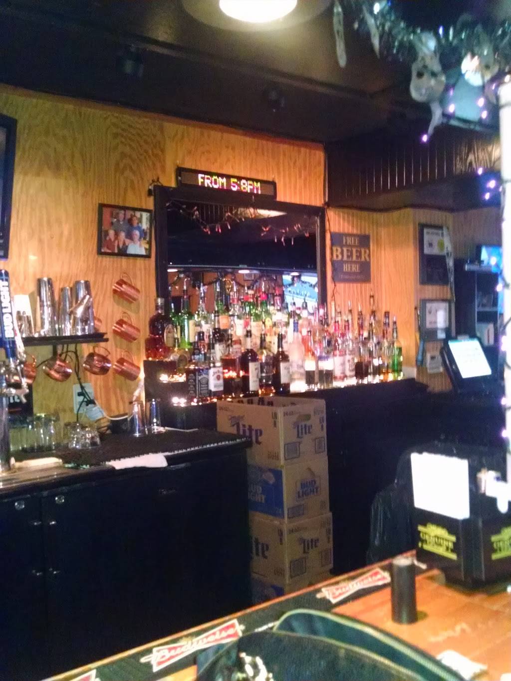 Club 2000 | restaurant | 422 Indianola Rd, Des Moines, IA 50315, USA | 5152459769 OR +1 515-245-9769