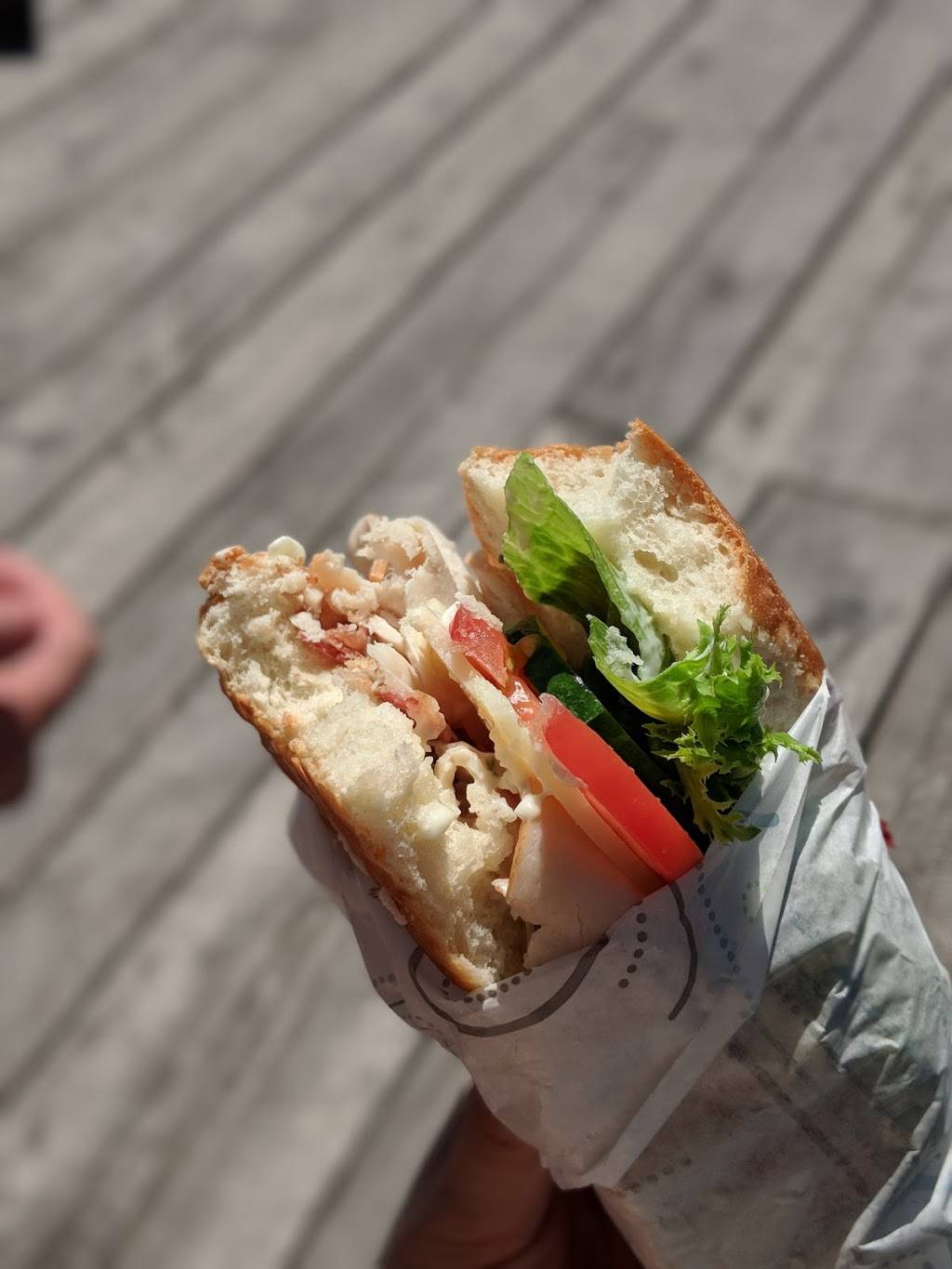 Village Cheese Shanty | meal takeaway | 199 W River St, Leland, MI 49654, USA | 2312569141 OR +1 231-256-9141