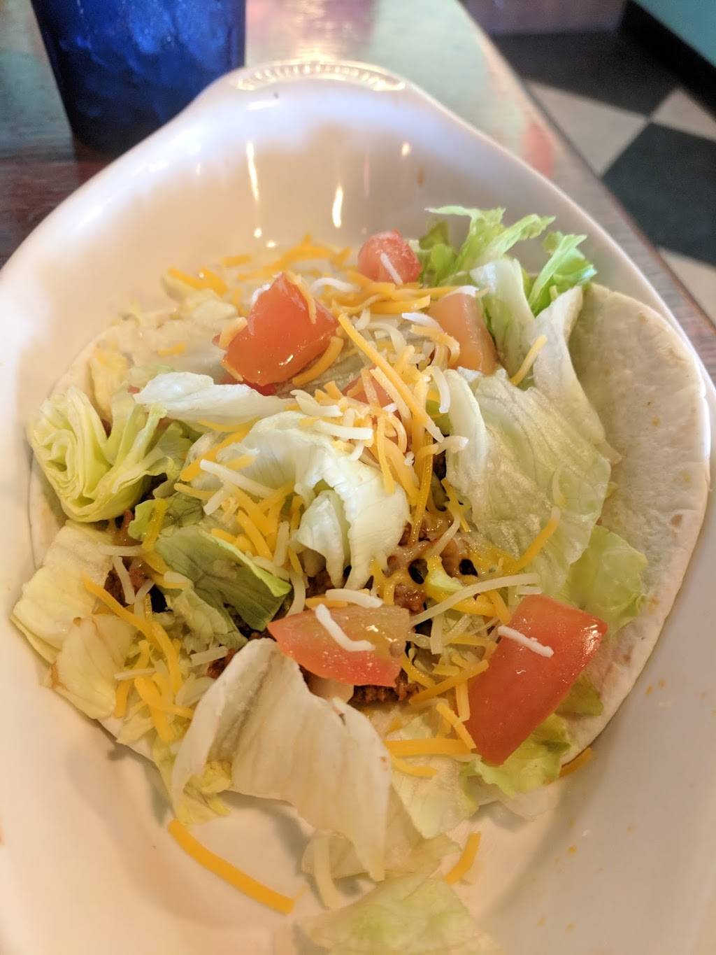 Harvey Hinklemeyers | restaurant | 1554 S Dixon Rd, Kokomo, IN 46902, USA | 7654521942 OR +1 765-452-1942