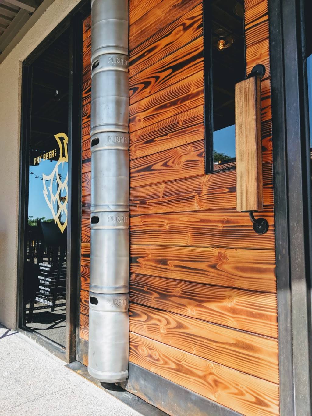 PHX Beer Co. Scottsdale Restaurant | restaurant | 8300 N Hayden Rd, Scottsdale, AZ 85258, USA | 4805718645 OR +1 480-571-8645