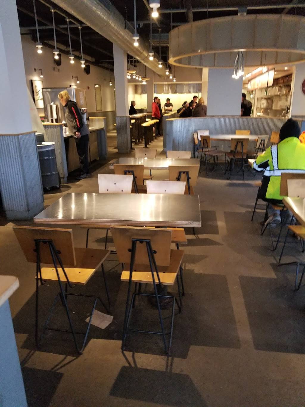 Chipotle Mexican Grill | restaurant | 1830 York Rd Ste K, Lutherville-Timonium, MD 21093, USA | 4103082616 OR +1 410-308-2616