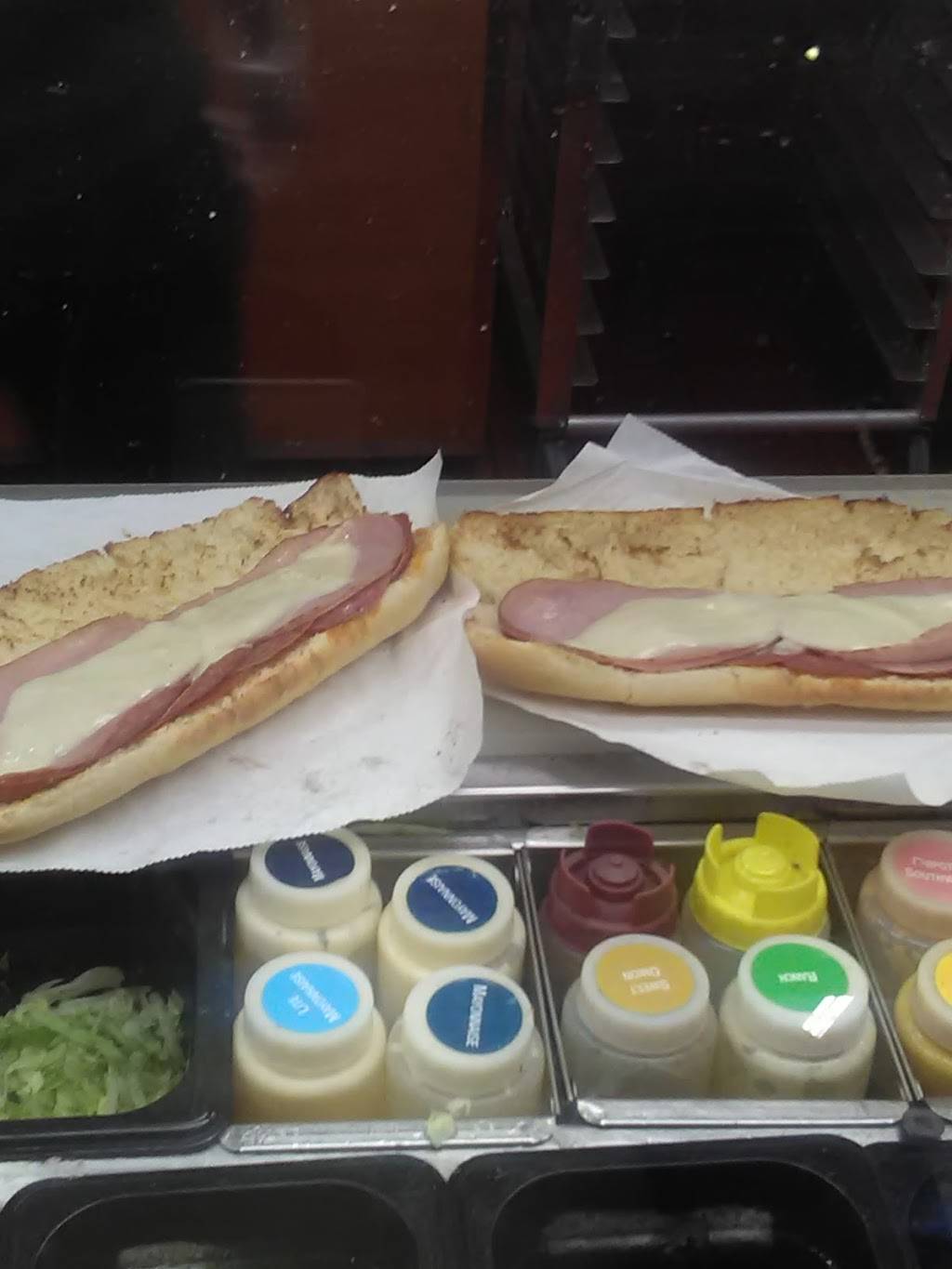 Subway Restaurants | restaurant | 3240 Wilkinson Blvd, Charlotte, NC 28208, USA | 7043938277 OR +1 704-393-8277