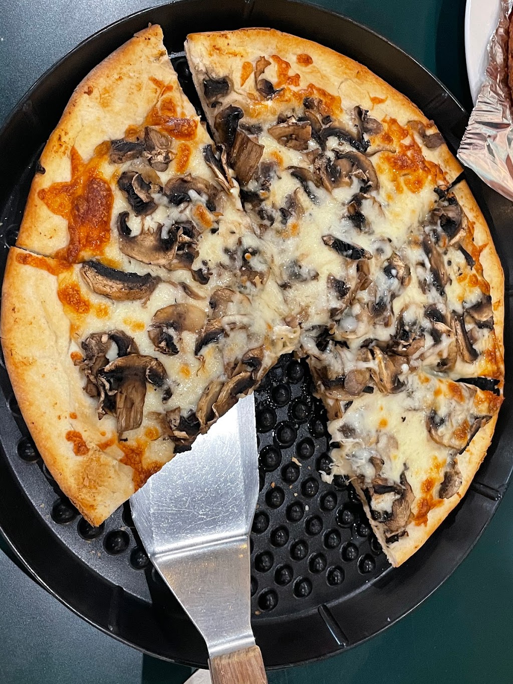 Fuzzys Pizza & Italian Cafe | restaurant | 613 Mason Rd, Katy, TX 77450, USA | 2815790100 OR +1 281-579-0100