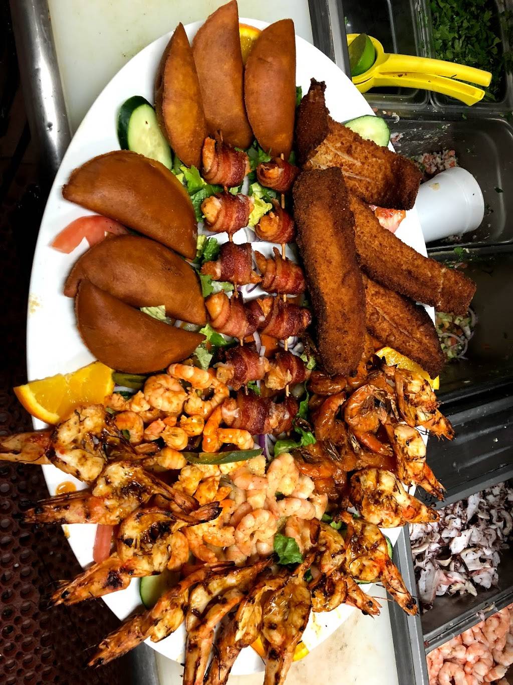 Mariscos Las islitas | restaurant | 021143012000, Linda, CA 95901, USA | 5307426511 OR +1 530-742-6511