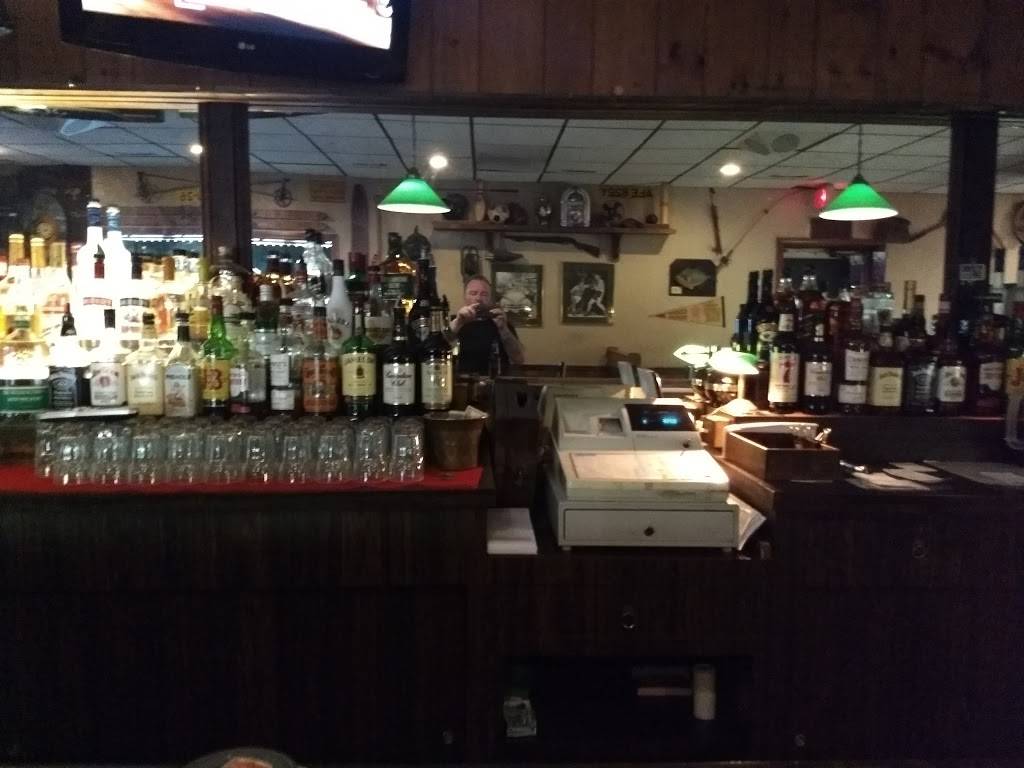 Oak Lounge | restaurant | 810 N Montello St, Brockton, MA 02301, USA | 5085808880 OR +1 508-580-8880