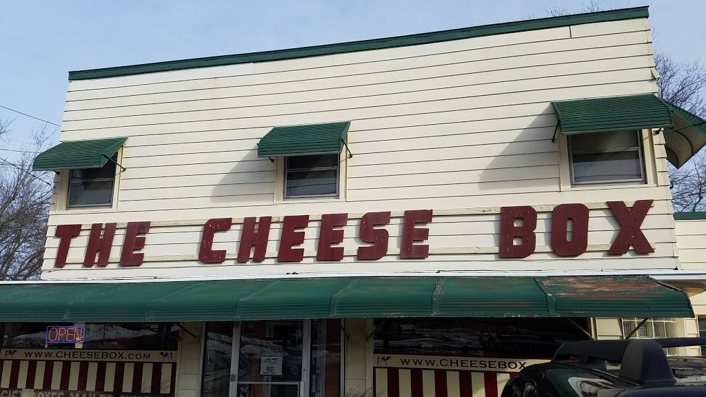The Cheese Box | restaurant | 801 S Wells St, Lake Geneva, WI 53147, USA | 2622483440 OR +1 262-248-3440