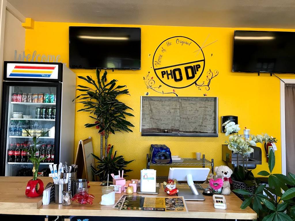 Linh Thys Kitchen | restaurant | 12192 Brookhurst St, Garden Grove, CA 92840, USA | 7145309797 OR +1 714-530-9797