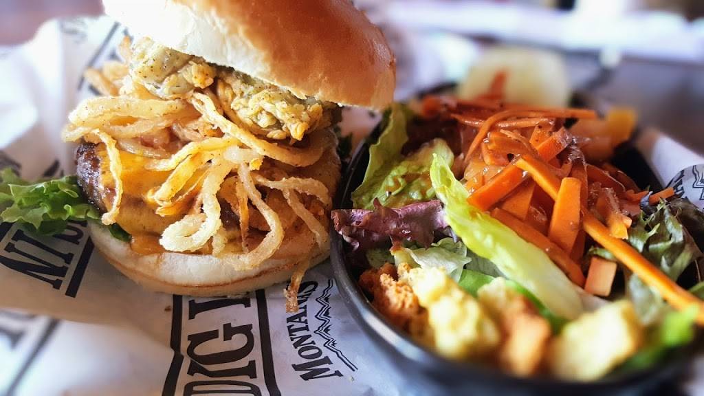 Montanas | restaurant | 1495 Aerowood Dr, Mississauga, ON L4W 1C2, Canada | 9052069811 OR +1 905-206-9811