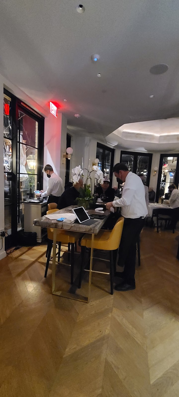 Angelini Ristorante & Bar | restaurant | 1038 N Swarthmore Ave, Pacific Palisades, CA 90272, USA | 4242385870 OR +1 424-238-5870