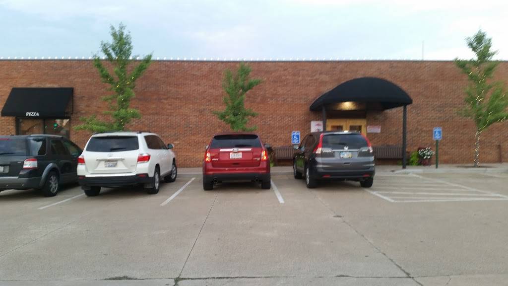 Adornettos Selected Italian | restaurant | 2224 Maple Ave, Zanesville, OH 43701, USA | 7404530789 OR +1 740-453-0789