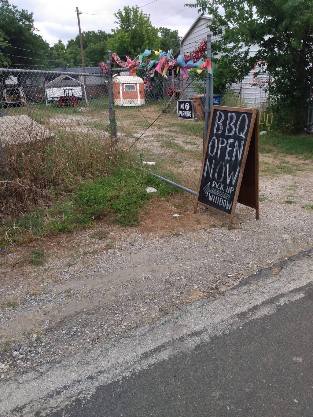 B Cooper Barbecue | restaurant | 705 Gunter St, Austin, TX 78702, USA | 5126906220 OR +1 512-690-6220