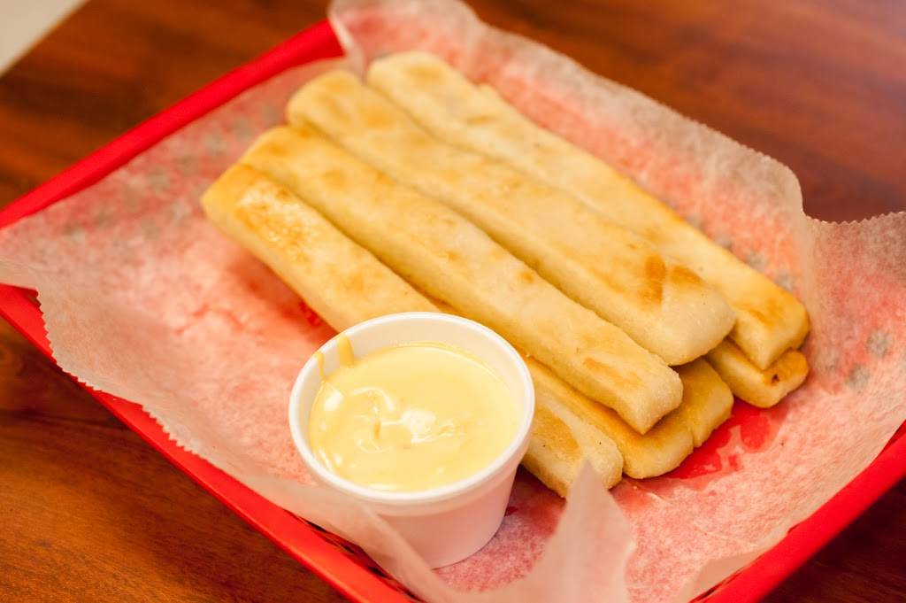 Bobes Pizza | restaurant | 1610 E Main St, Olney, IL 62450, USA | 6183920553 OR +1 618-392-0553