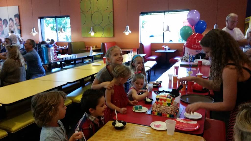 Jack in the Box | restaurant | 2645 W Carefree Hwy, Phoenix, AZ 85085, USA | 6235879515 OR +1 623-587-9515