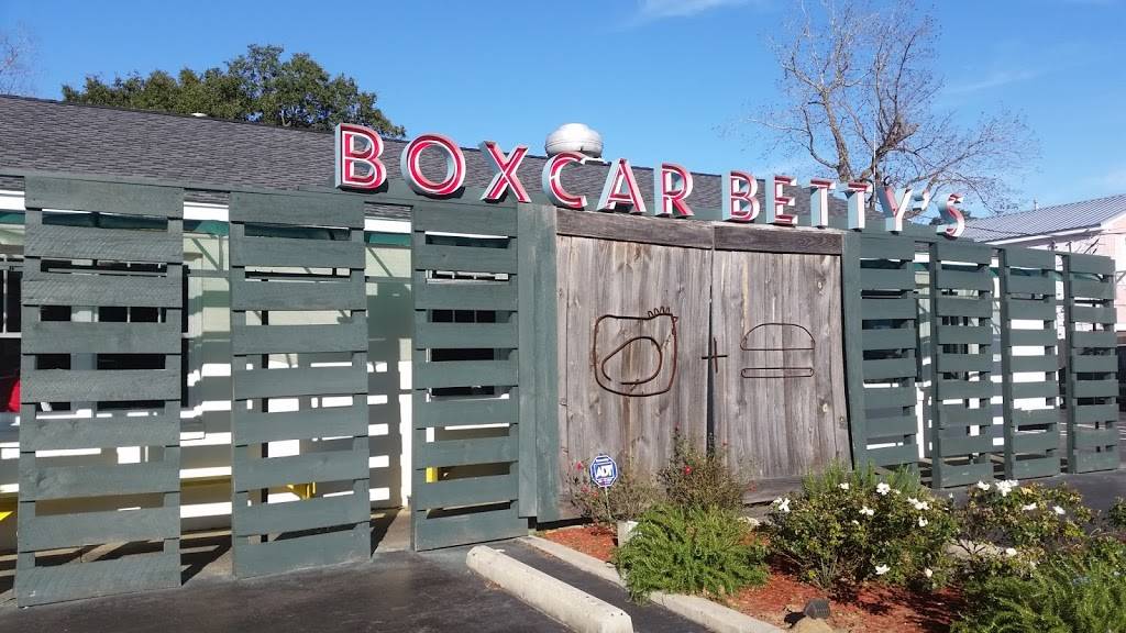 Boxcar Bettys | restaurant | 1922 Savannah Hwy, Charleston, SC 29407, USA | 8432257470 OR +1 843-225-7470
