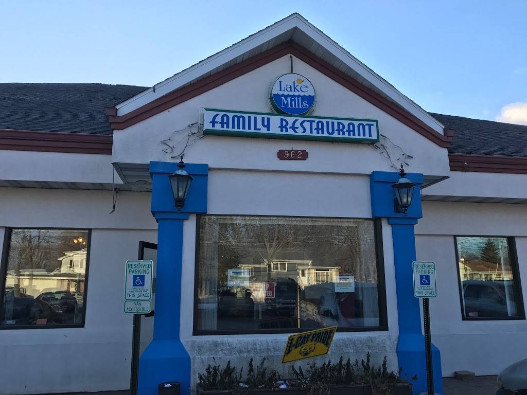 Lake Mills Family Restaurant | restaurant | 962 Mulberry St, Lake Mills, WI 53551, USA | 9206485414 OR +1 920-648-5414