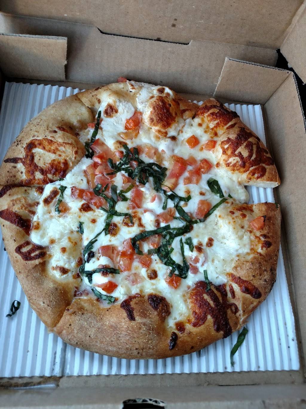 Uncle Maddios Pizza | restaurant | 2052 Town Center Blvd, Knoxville, TN 37922, USA | 8656922426 OR +1 865-692-2426