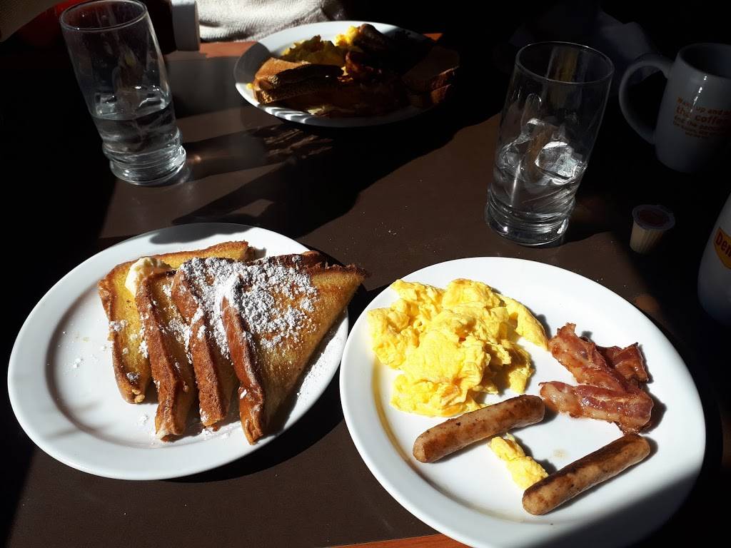 Flying J Travel Center | restaurant | 628 County Road #41 Rr6, Napanee, ON K7R 3L2, Canada | 6133547044 OR +1 613-354-7044