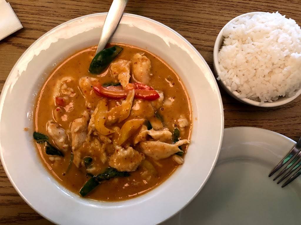 Thai On Clark | restaurant | 4641 N Clark St, Chicago, IL 60640, USA | 7732752620 OR +1 773-275-2620