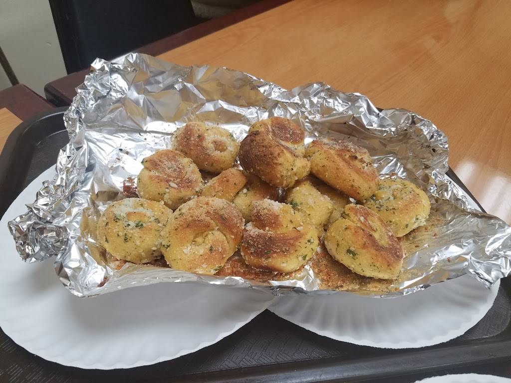 Sal & Pauls Pizzeria | restaurant | 1686 Pitkin Ave, Brooklyn, NY 11212, USA | 7189220550 OR +1 718-922-0550