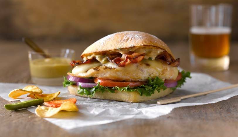 Winberies Restaurant & Bar | restaurant | 151 N Oak Park Ave, Oak Park, IL 60301, USA | 7083862600 OR +1 708-386-2600