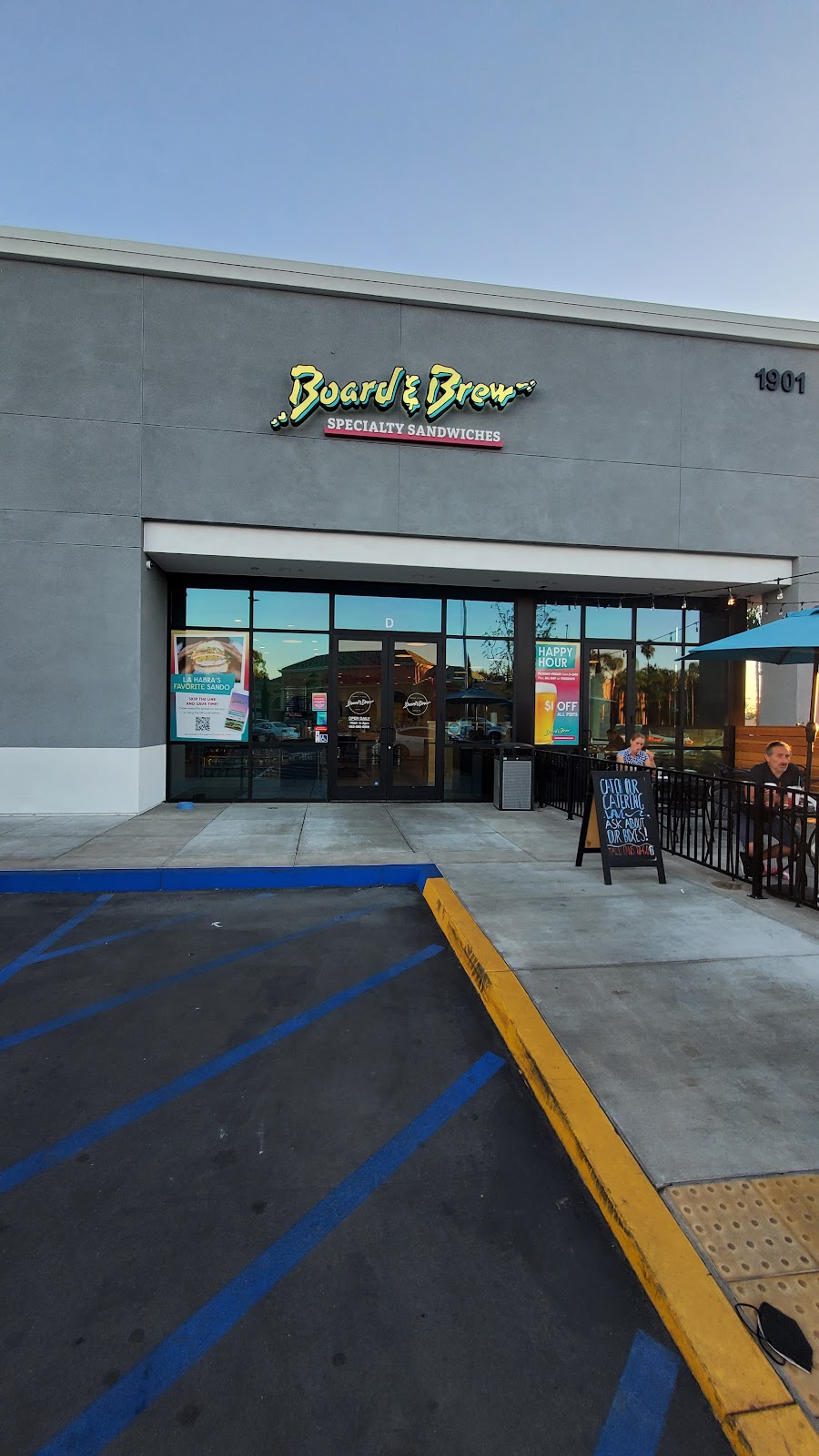 Board & Brew - La Habra | restaurant | 1901 W Imperial Hwy, La Habra, CA 90631, USA | 5626906909 OR +1 562-690-6909