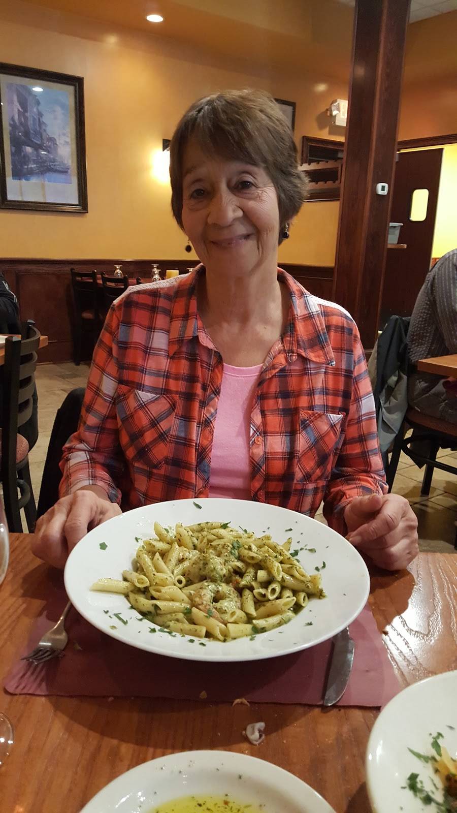 Giovannis Pizzeria | restaurant | 1774 Dixwell Ave, Hamden, CT 06514, USA | 2032883886 OR +1 203-288-3886