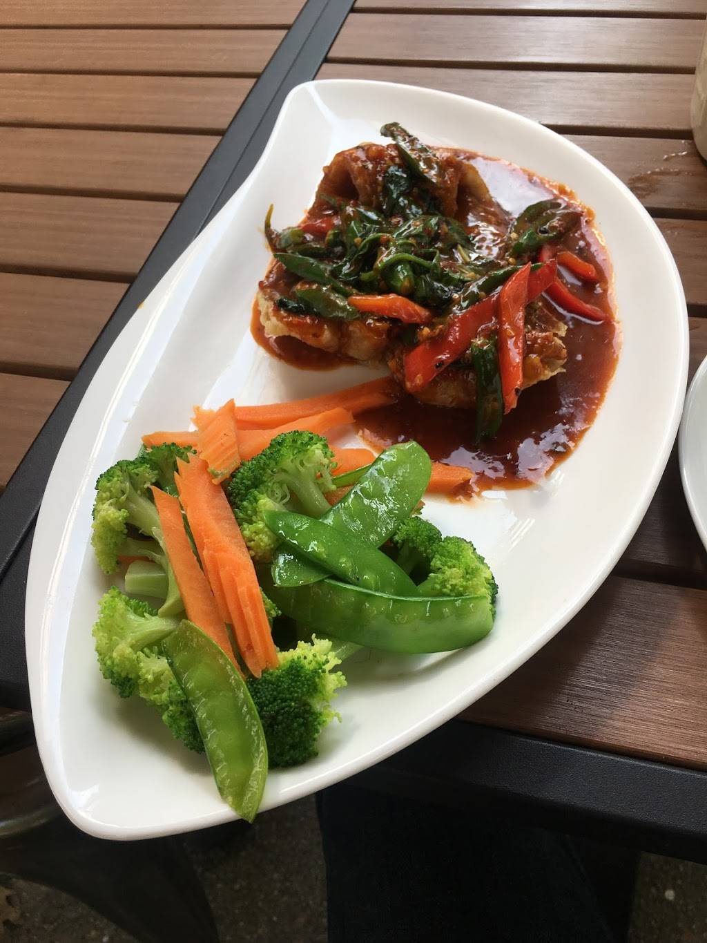 Thai Pad | restaurant | 4481 Connecticut Ave NW, Washington, DC 20008, USA | 2022448424 OR +1 202-244-8424