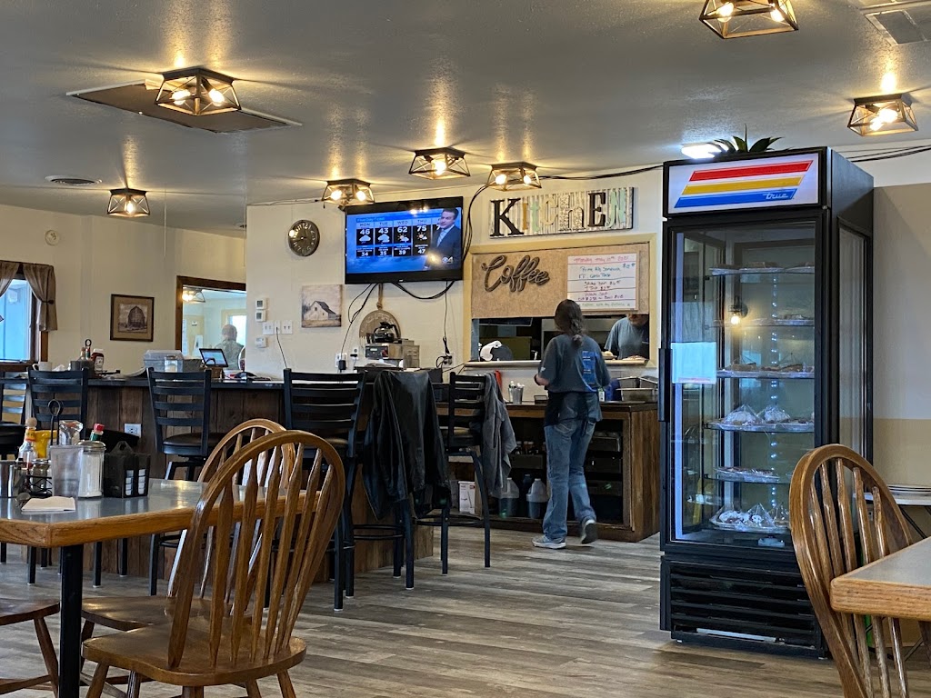 Outpost Café | restaurant | 1011 S Main, Lusk, WY 82225, USA | 3073343085 OR +1 307-334-3085