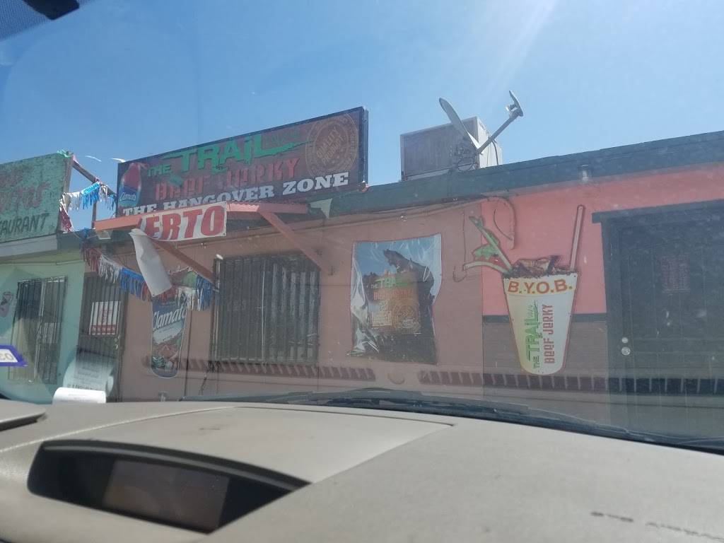 The Trail 10-4 | restaurant | 6720 Doniphan Dr, Canutillo, TX 79835, USA | 9153289178 OR +1 915-328-9178