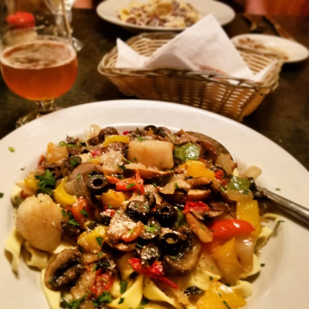 Pilonis Italian Restaurant | restaurant | 1733 Lafayette Ave, Terre Haute, IN 47804, USA | 8124664744 OR +1 812-466-4744