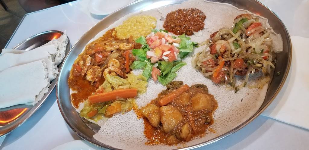 Ethiopian Diamond II | restaurant | 7537 N Clark St, Chicago, IL 60626, USA | 7737642200 OR +1 773-764-2200