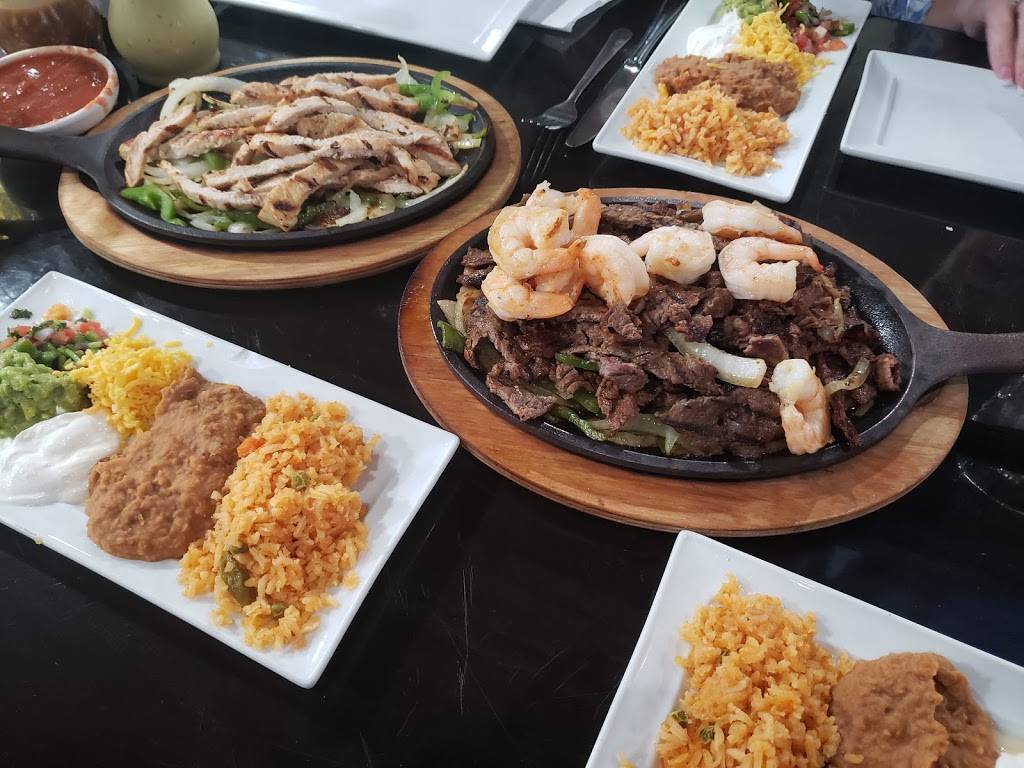 La Tequila Jalisco @ Rockport, TX | restaurant | 2405 Hwy 35 N Bypass, Rockport, TX 78382, USA | 3617279857 OR +1 361-727-9857