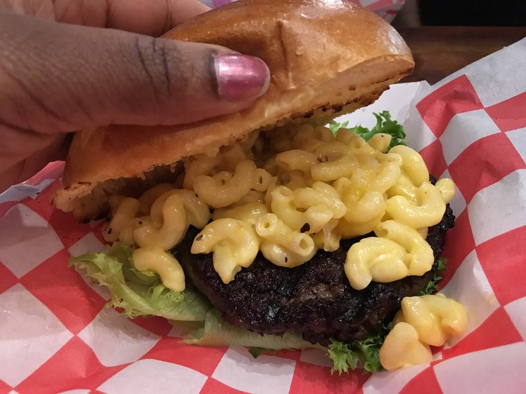 Burger Time | restaurant | 1080 Morris Park Ave, Bronx, NY 10461, USA | 7182396210 OR +1 718-239-6210