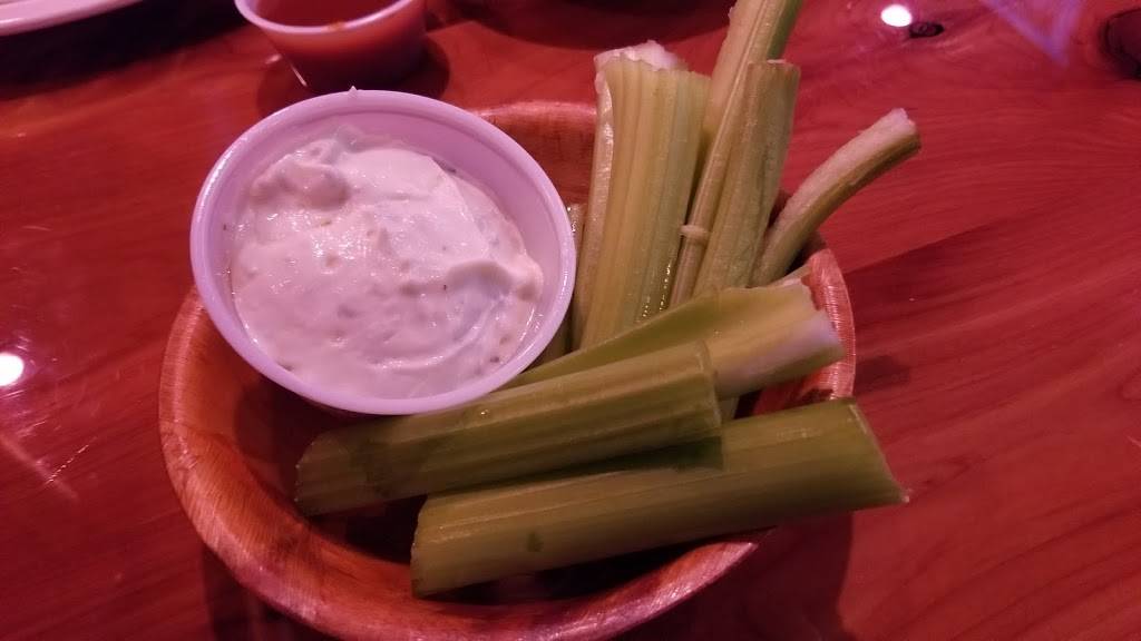 Roosters | restaurant | 5050 Crookshank Rd, Cincinnati, OH 45238, USA | 5138345984 OR +1 513-834-5984