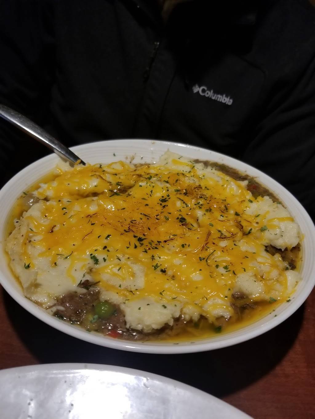 Twin Bridges Restaurant | restaurant | 100 Jackpot Pl, Wyandotte, OK 74370, USA | 9186786456 OR +1 918-678-6456