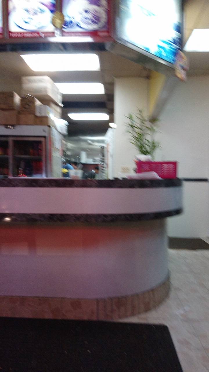 Golden Express Chinese Restaurant | restaurant | 66 Broadhollow Rd, Melville, NY 11747, USA | 6313853383 OR +1 631-385-3383