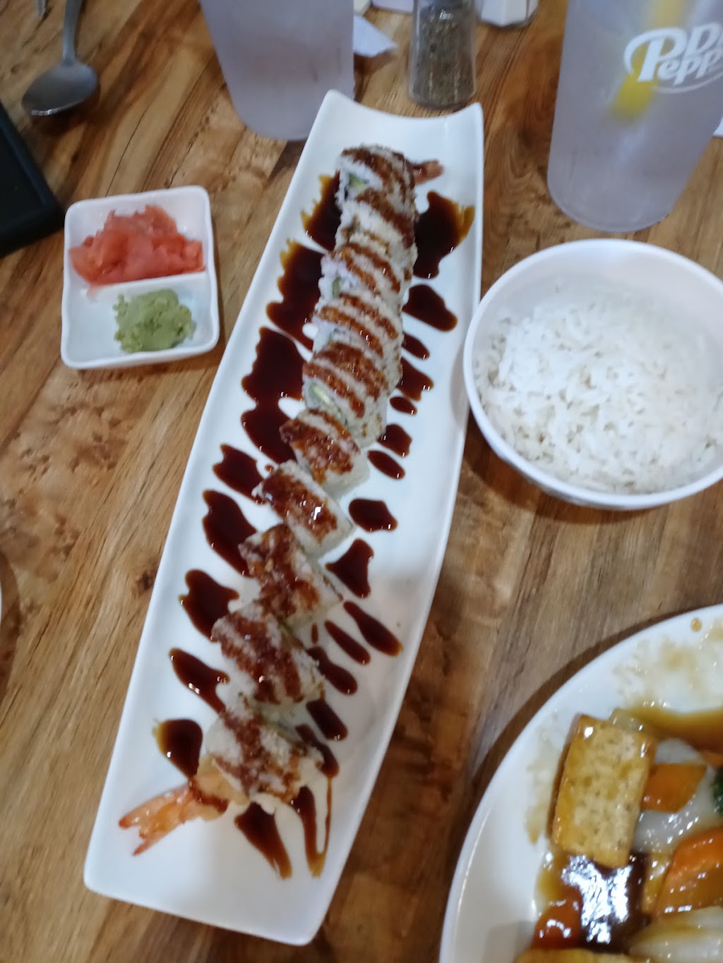 Szechuan Famous Food And Sushi Bar | restaurant | 520 E Philip Ave #1, North Platte, NE 69101, USA | 3082216906 OR +1 308-221-6906