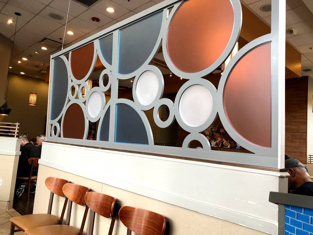 IHOP | restaurant | 17250 Southcenter Pkwy, Tukwila, WA 98188, USA | 2065750330 OR +1 206-575-0330