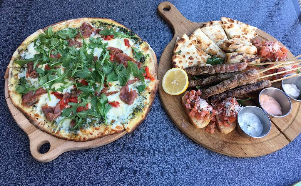 Blacksmiths Bistro | restaurant | 166 Main St Unionville, Unionville, ON L3R 2G9, Canada | 9053050503 OR +1 905-305-0503